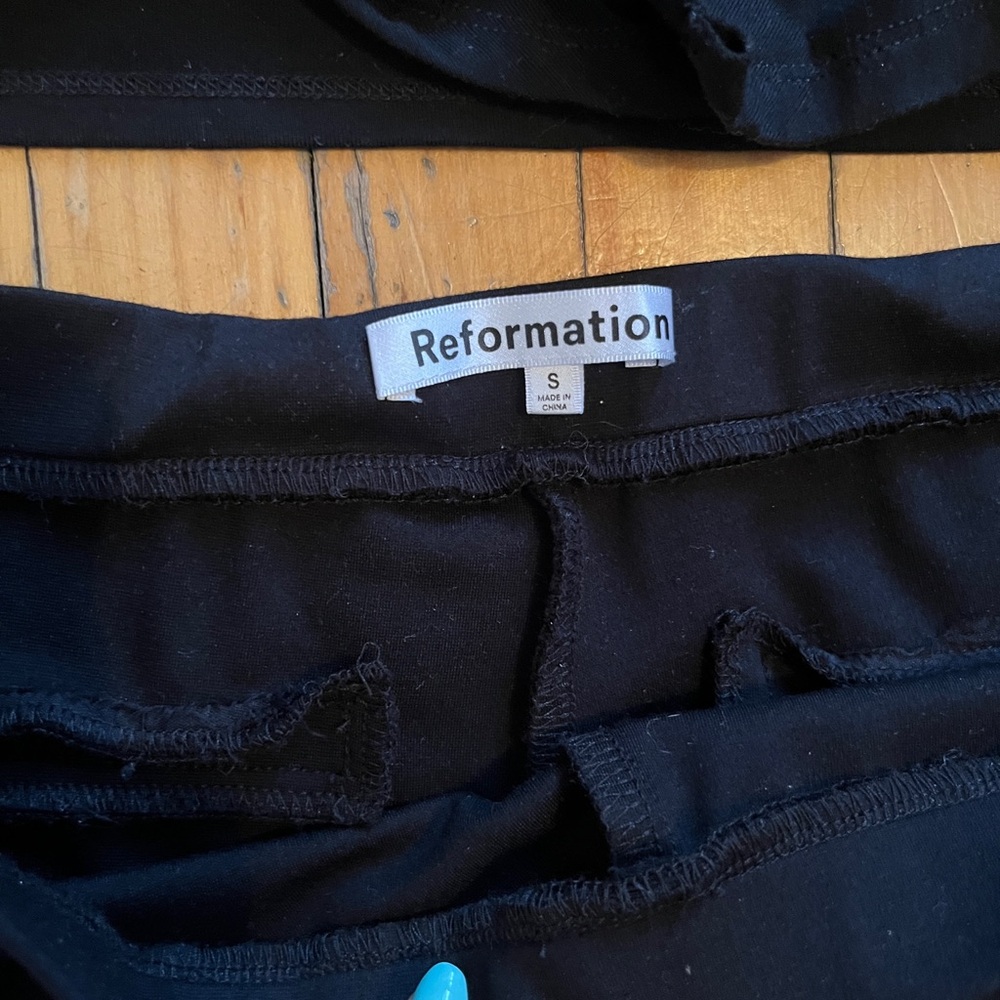 Reformation 	
 
Sol Knit Two Piece - Picture 3 of 6